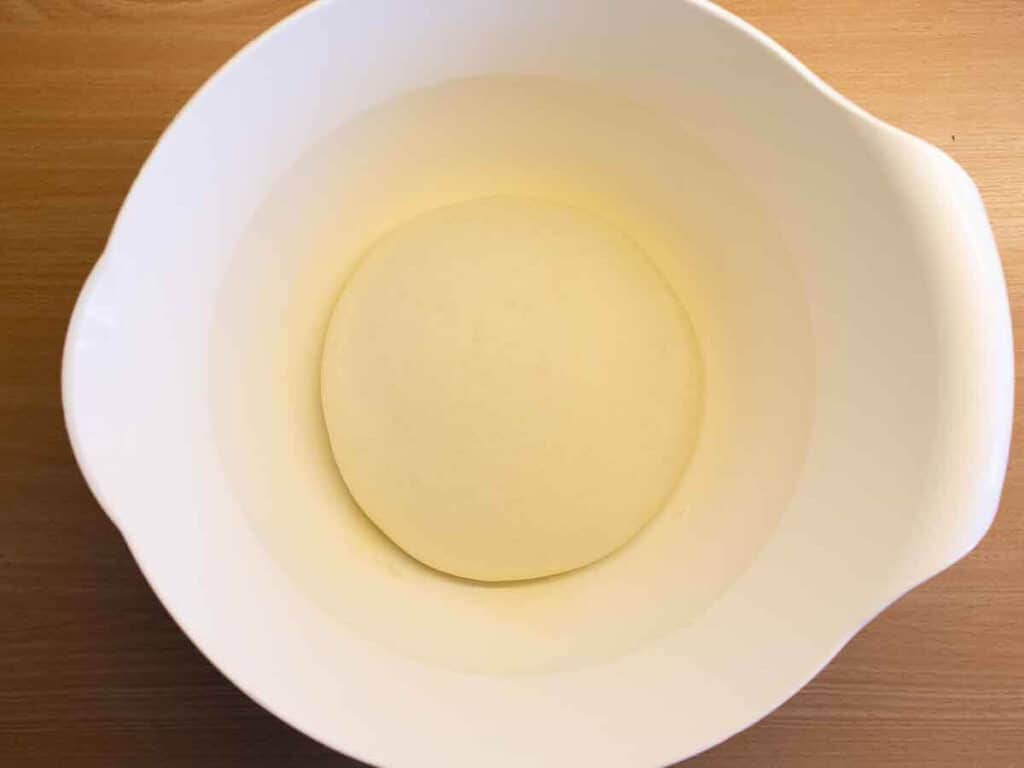 Gerezen deeg Mantou